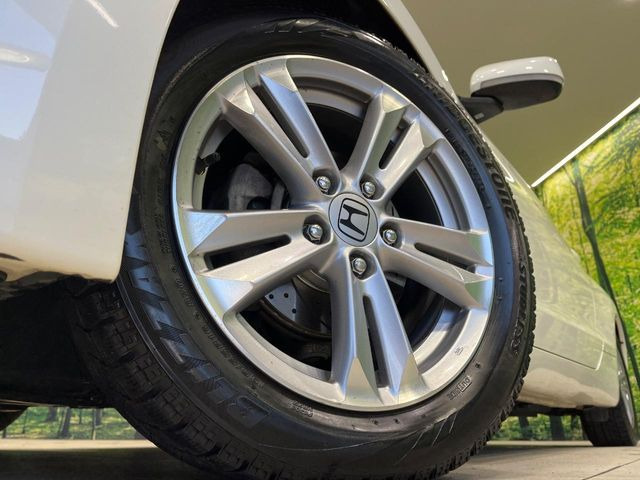 �y����16�C���`�A���~�z�C�[���z�O�ςɃ}�b�`���������A���~�z�C�[���𑕒����Ă���܂��B�e��ЊO�A���~�z�C�[����A�X�^�b�h���X�^�C�����戵�����Ă���܂��B���񂲑��k����������