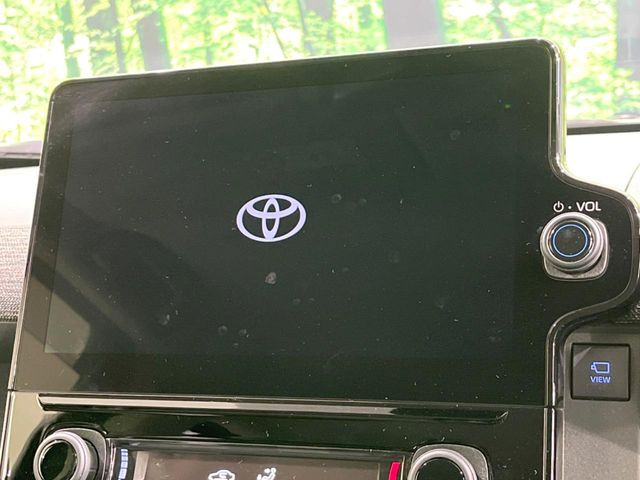【10.3インチワイドナビ】高級感とインパクトのある大型ワイドナビを装備。各種オーディオ操作はもちろん、横長ワイド画面でのマップ2分割表示など、利便性も高いナビです♪