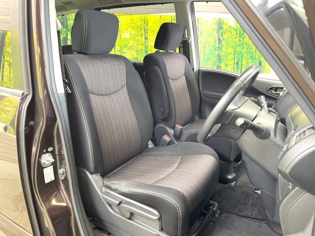ドライバーによって運転しやすいポジションは異なり、あの車はどうなのか不安なこともありますよね。気になるお車は店頭で乗り込んでご確認いただけます♪