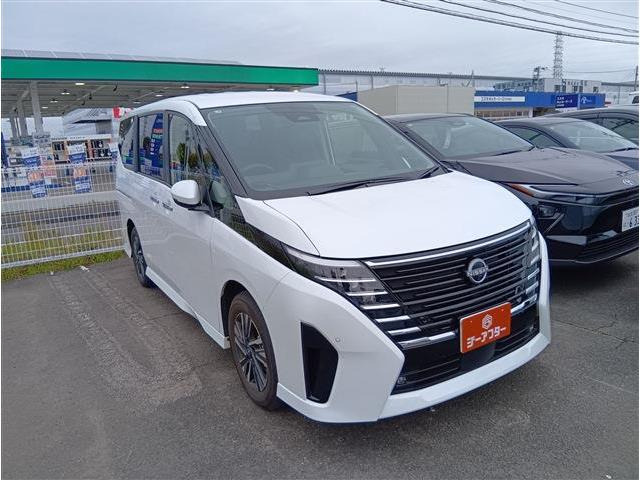 セレナ(日産) 2.0 ハイウェイスターV　禁煙車 カロッツェリアナビ 中古車画像