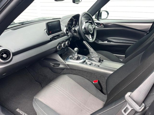 ドライバーによって運転しやすいポジションは異なり、あの車はどうなのか不安なこともありますよね。気になるお車は店頭で乗り込んでご確認いただけます♪