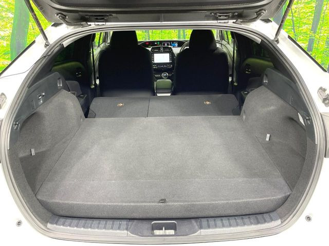ドライバーによって運転しやすいポジションは異なり、あの車はどうなのか不安なこともありますよね。気になるお車は店頭で乗り込んでご確認いただけます♪
