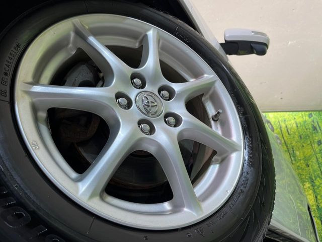 �y����17�C���`�A���~�z�C�[���z�O�ςɃ}�b�`���������A���~�z�C�[���𑕒����Ă���܂��B�e��ЊO�A���~�z�C�[����A�X�^�b�h���X�^�C�����戵�����Ă���܂��B���񂲑��k����������