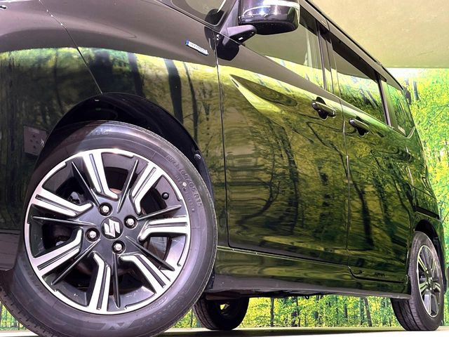 �O�ςɃ}�b�`���������A���~�z�C�[���𑕒����Ă���܂��B�e��ЊO�A���~�z�C�[����A�X�^�b�h���X�^�C�����戵�����Ă���܂��B���񂲑��k����������