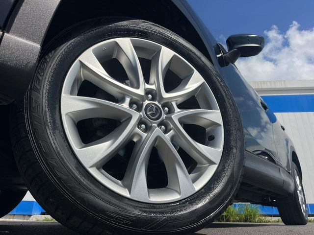 �y����19�C���`�A���~�z�C�[���z�O�ςɃ}�b�`���������A���~�z�C�[���𑕒����Ă���܂��B�e��ЊO�A���~�z�C�[����A�X�^�b�h���X�^�C�����戵�����Ă���܂��B���񂲑��k����������
