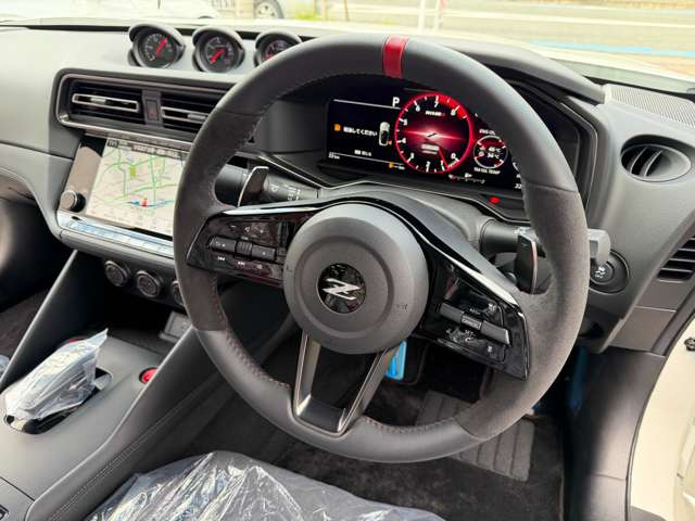 NISMO��p�{�v�E�A���J���^�[�����X�e�A�����O(���b�h�Z���^�[�}�[�N�A���b�h�X�e�b�`�t�E�p�h���V�t�g�E�X�e�A�����O�����R��)