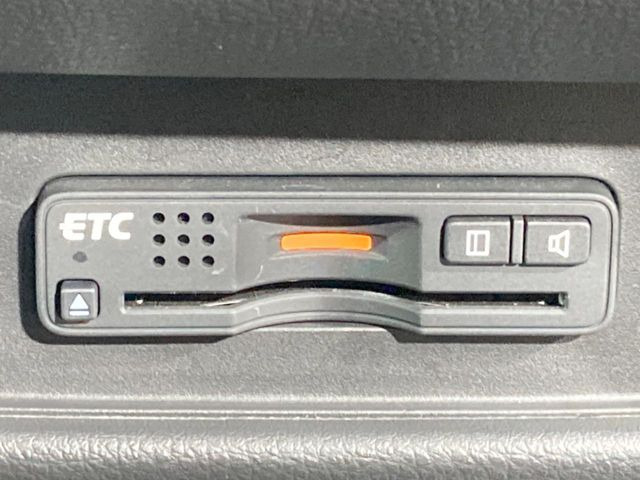 【ETC】高速道路の料金所をストレスなく通過!話題のスポットやサービスエリアに多い「スマートIC」利用時は必須のアイテムです。当店でセットアップを実施、ご納車当日からすぐにご利用いただけます!