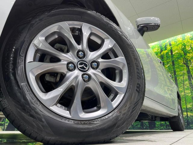 �y����15�C���`�A���~�z�C�[���z�O�ςɃ}�b�`���������A���~�z�C�[���𑕒����Ă���܂��B�e��ЊO�A���~�z�C�[����A�X�^�b�h���X�^�C�����戵�����Ă���܂��B���񂲑��k����������
