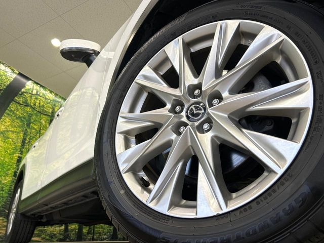 �y����19�C���`�A���~�z�C�[���z�O�ςɃ}�b�`���������A���~�z�C�[���𑕒����Ă���܂��B�e��ЊO�A���~�z�C�[����A�X�^�b�h���X�^�C�����戵�����Ă���܂��B���񂲑��k����������