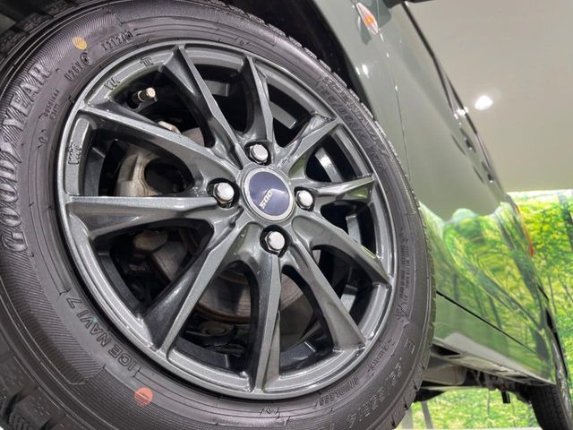 �y14�C���`�A���~�z�C�[���z�O�ςɃ}�b�`�����A���~�z�C�[���𑕒����Ă���܂��B�e��A���~�z�C�[����A�X�^�b�h���X�^�C�����戵�����Ă���܂��B���񂲑��k����������