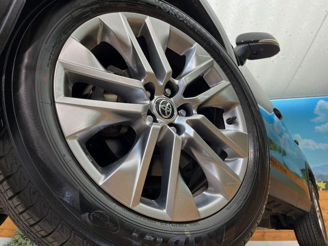 �y����19�C���`�A���~�z�C�[���z�O�ςɃ}�b�`���������A���~�z�C�[���𑕒����Ă���܂��B�e��ЊO�A���~�z�C�[����A�X�^�b�h���X�^�C�����戵�����Ă���܂��B���񂲑��k����������