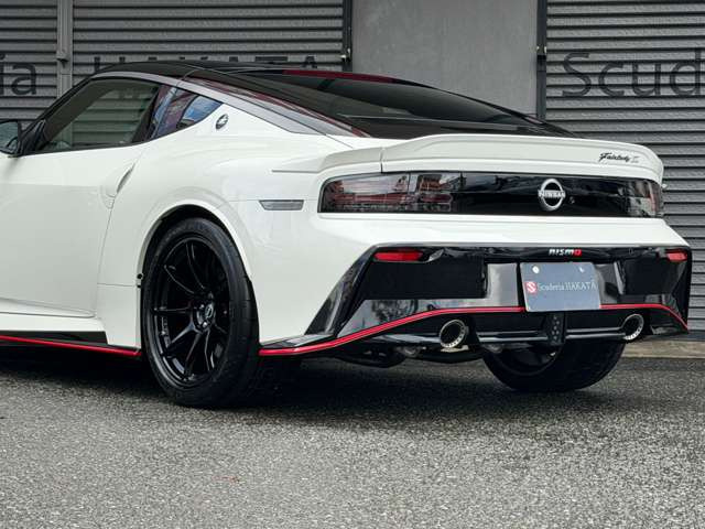 �f���A���G�O�]�[�X�g�e�[���p�C�v�ELED�e�[�����C�g FAIRLADY Z�E�G���u�����t���g�����N�X�|�C���[�B