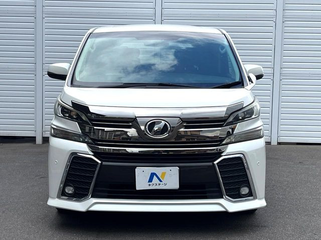 弊社では、全車『修復歴なし』のお車のみ取り扱っております。専任バイヤーによる厳選した仕入れの後、入庫後の車両チェックを行い、ネクステージが認定した高品質な中古車をご提供しております。