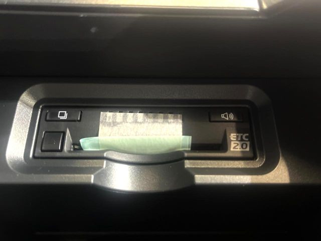 【ETC】高速道路の料金所をストレスなく通過!話題のスポットやサービスエリアに多い「スマートIC」利用時は必須のアイテムです。当店でセットアップを実施、ご納車当日からすぐにご利用いただけます!
