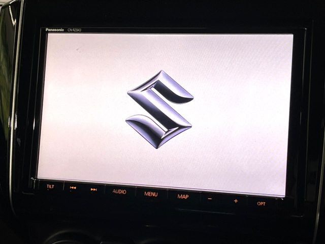 【純正8型ナビ】人気の純正ナビを装備。オーディオ機能も充実しており、Bluetooth接続すればお持ちのスマホやMP3プレイヤーの音楽を再生可能!毎日の運転がさらに楽しくなります!!