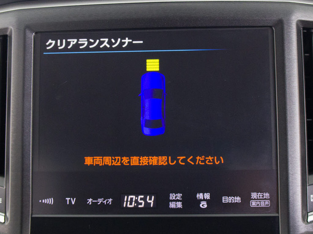 クリアランスソナーが付いています!フロント&リアにセンサーがあり、障害物に近づくと警告音が鳴りドライバーへお知らせ!すごく便利な人気装備です!!