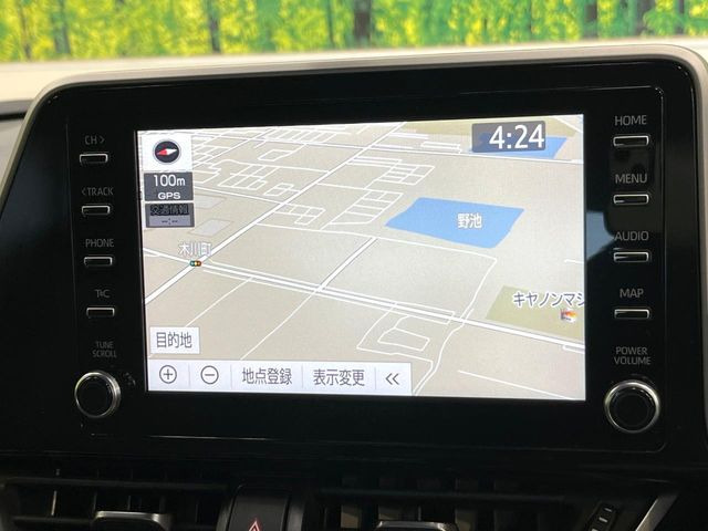【ナビ機能付きディスプレイオーディオ】ナビ機能搭載の他、お持ちのスマートフォンと連携して、ナビやbluetoothでの音楽再生が可能です♪デザインはもちろん操作性も良好!