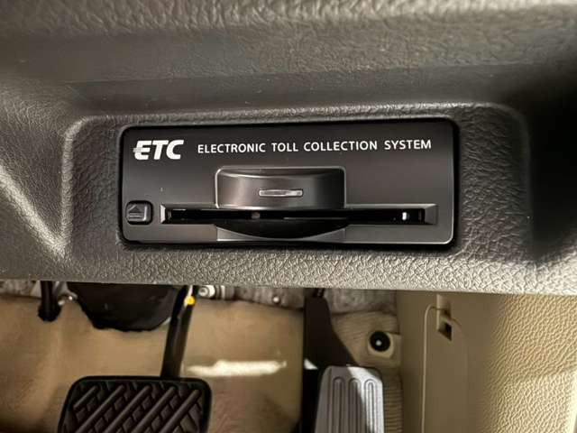 【純正ビルトインETC】装備済み☆長距離ドライブの必需品!高速道路の料金所も楽々通過できますね♪