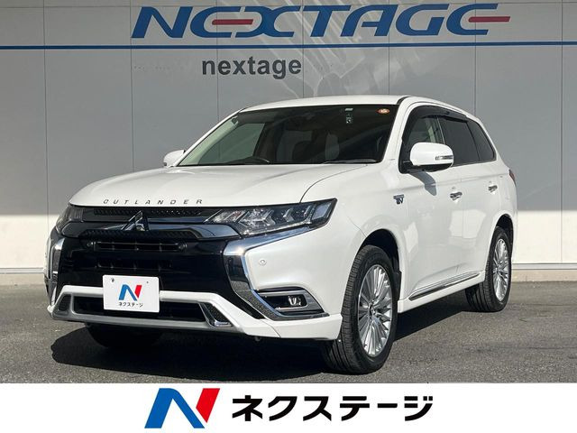 アウトランダーPHEV(三菱) 2.4 G 4WD 中古車画像