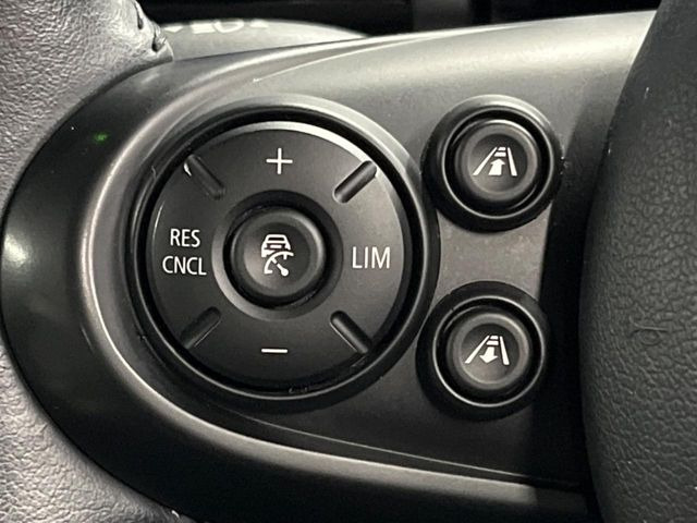 �����[�_�[�N���[�Y�R���g���[��:�O�̎ԂƂ̎Ԋԋ��������ɂƂ�A��葬�x�Ŏ������s���Ă���鎟����̃N���[�Y�R���g���[��!��ɍ������H�⎩���Ԑ�p���H�Ŏg�p����֗��ȋ@�\�ł�!