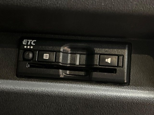 【ETC】高速道路の料金所をストレスなく通過!話題のスポットやサービスエリアに多い「スマートIC」利用時は必須のアイテムです。当店でセットアップを実施、ご納車当日からすぐにご利用いただけます!
