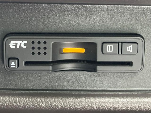 【ETC】高速道路の料金所をストレスなく通過!話題のスポットやサービスエリアに多い「スマートIC」利用時は必須のアイテムです。当店でセットアップを実施、ご納車当日からすぐにご利用いただけます!